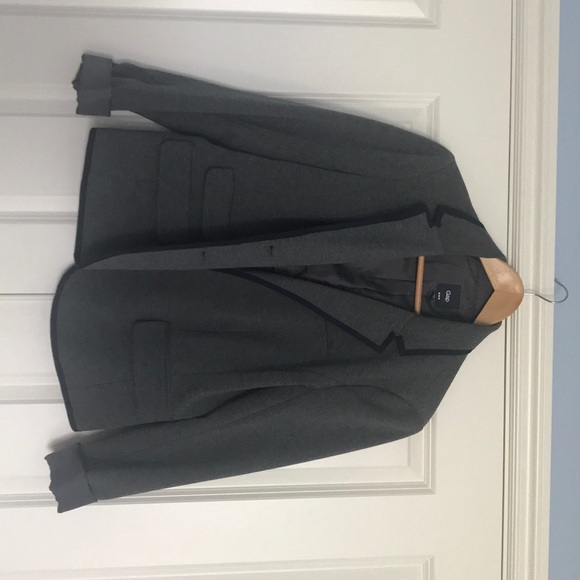Gray lined blazer - GAP Academy Blazer, like new - Picture 2 of 3
